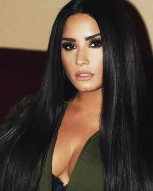 Demi Lovato OnlyFans Leaked Free Thumbnail Picture - #rrP2gdBKa2