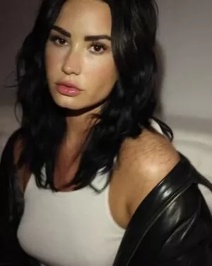 Demi Lovato OnlyFans Leaked Free Thumbnail Picture - #tfbLdj7Xda