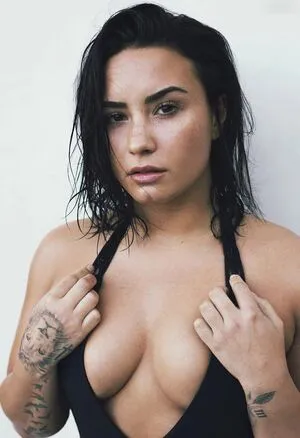 Demi Lovato OnlyFans Leaked Free Thumbnail Picture - #uy28E9lSvo