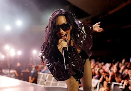 Demi Lovato OnlyFans Leaked Free Thumbnail Picture - #xOrxf4dfs1