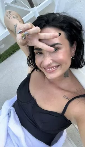 Demi Lovato OnlyFans Leaked Free Thumbnail Picture - #xUMlTcP5wX