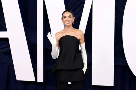 Demi Moore OnlyFans Leaked Free Thumbnail Picture - #NZklZCBbeo