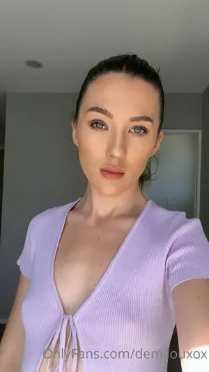 demilouxox OnlyFans Leaked Free Thumbnail Picture - #R0pTi4GPn2