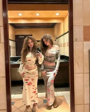 Demitra Mia Kalogeras OnlyFans Leaked Free Thumbnail Picture - #jfRI8nW6jl