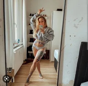 Denise Schwitalle OnlyFans Leaked Free Thumbnail Picture - #MeMIzGuA8A