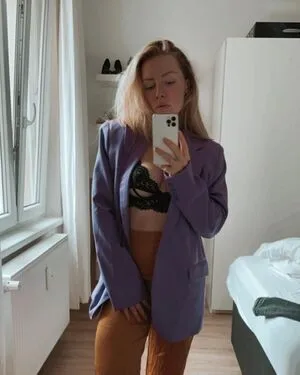 Denise Schwitalle OnlyFans Leaked Free Thumbnail Picture - #lLYurvwymK