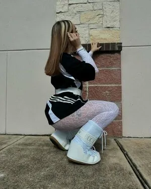 Des Suzanne OnlyFans Leaked Free Thumbnail Picture - #0fwC77secz