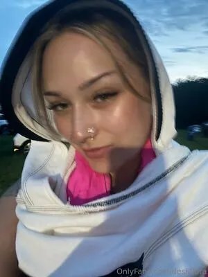 Desi Flora OnlyFans Leaked Free Thumbnail Picture - #22wGw8BOWT