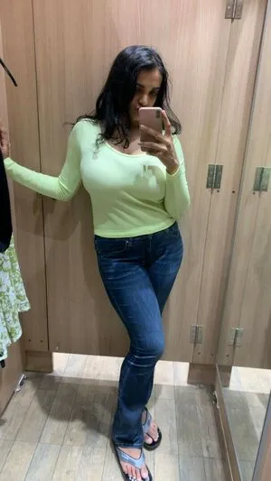 Desiaurora OnlyFans Leaked Free Thumbnail Picture - #6PWCFrgDT5