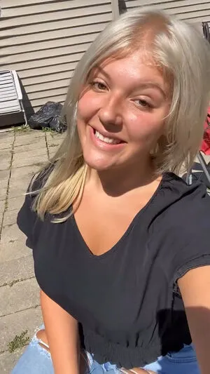 Destiny C OnlyFans Leaked Free Thumbnail Picture - #bm9iNUTdBn
