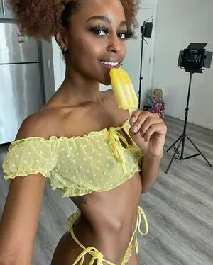 Destiny Mira OnlyFans Leaked Free Thumbnail Picture - #IYK5ekFL8m