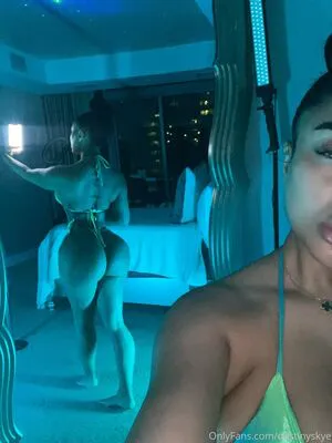 Destinyskye OnlyFans Leaked Free Thumbnail Picture - #8V1uxq7rNR