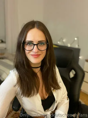 Deutscheonlyfans OnlyFans Leaked Free Thumbnail Picture - #2Sn0wO9UZV