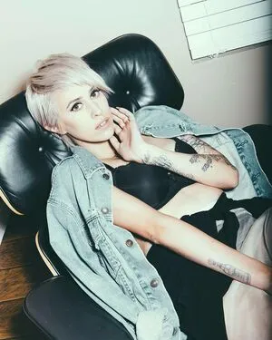 Dev Devin Tailes OnlyFans Leaked Free Thumbnail Picture - #xNQNNjRfz8