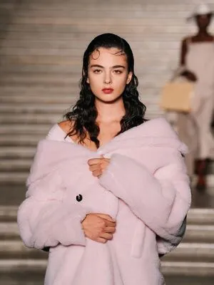 Deva Cassel OnlyFans Leaked Free Thumbnail Picture - #YjPjBjZvYW