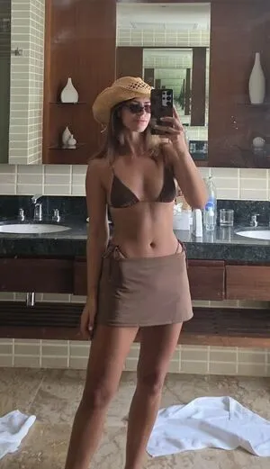 Develique OnlyFans Leaked Free Thumbnail Picture - #6kPLeff44z