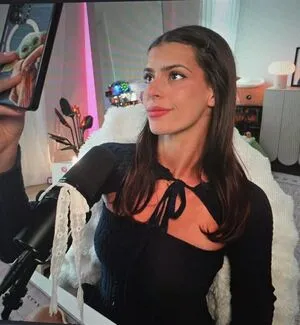 Develique OnlyFans Leaked Free Thumbnail Picture - #HJXM5j68dx