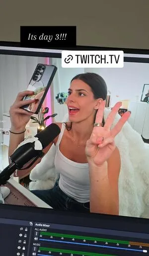 Develique OnlyFans Leaked Free Thumbnail Picture - #kHGnYn84Pb