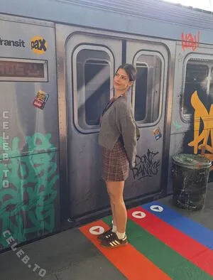 Develique OnlyFans Leaked Free Thumbnail Picture - #koeJ3MBude