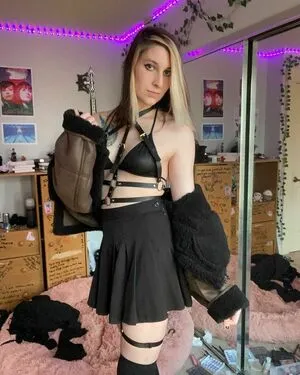 Devi Dionne OnlyFans Leaked Free Thumbnail Picture - #x464PLDaVk