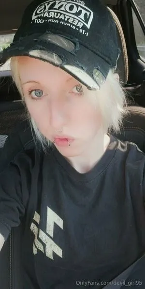 Devil Girl95 OnlyFans Leaked Free Thumbnail Picture - #YoqnMgN9sW