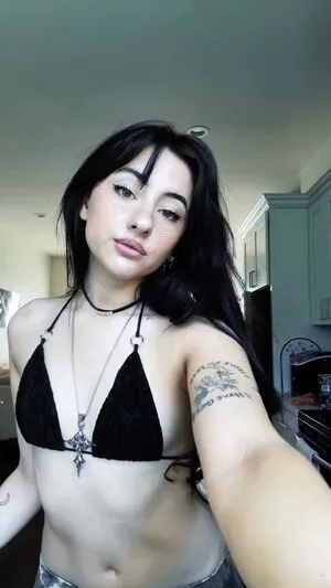 Devinevola OnlyFans Leaked Free Thumbnail Picture - #EcXYuIAXiv