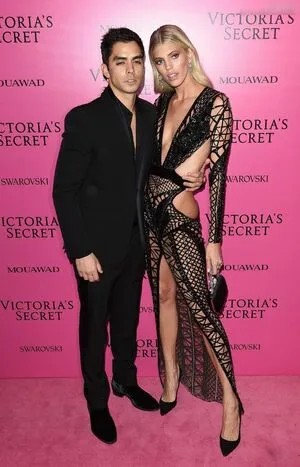 Devon Windsor OnlyFans Leaked Free Thumbnail Picture - #5OAVBimhxf
