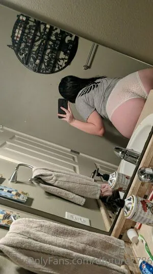 Dfuture7786 OnlyFans Leaked Free Thumbnail Picture - #7BGcCjaiOY