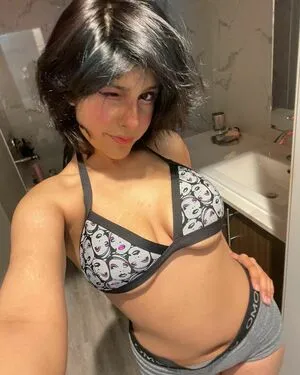 Dhawani Chugh OnlyFans Leaked Free Thumbnail Picture - #TotR81etHa