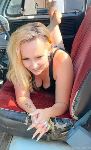 Diamondsanddirt19 OnlyFans Leaked Free Thumbnail Picture - #S1EK3qIroh