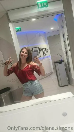 Diana Simons OnlyFans Leaked Free Thumbnail Picture - #5XnW5rnvGA