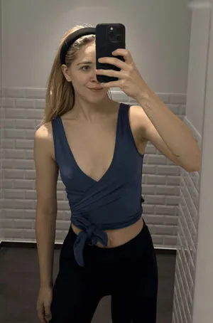 Diana Zur Lwen OnlyFans Leaked Free Thumbnail Picture - #9ndqUZf4Zu
