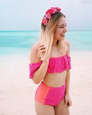 Diana Zur Lwen OnlyFans Leaked Free Thumbnail Picture - #dIyXtBk4Us