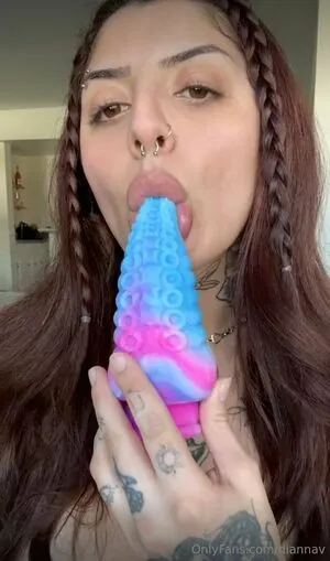 Diannav OnlyFans Leaked Free Thumbnail Picture - #47CyDf2otc