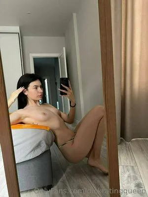 Dickratingqueen OnlyFans Leaked Free Thumbnail Picture - #2HsenNAASD