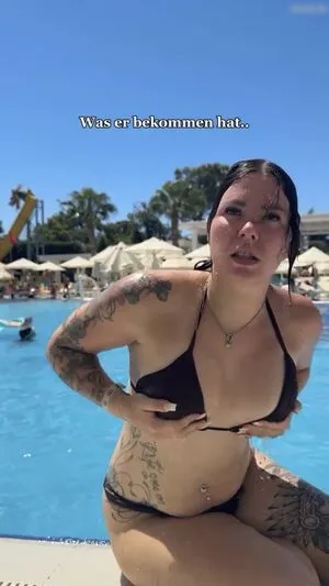 Die Meedtis OnlyFans Leaked Free Thumbnail Picture - #x3VlvK37J6