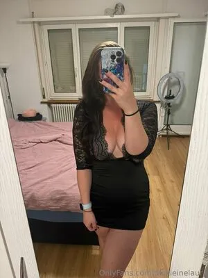 Diekleinelaura OnlyFans Leaked Free Thumbnail Picture - #GxyIDeGdCE