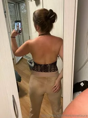 Diekleinelaura OnlyFans Leaked Free Thumbnail Picture - #n74b7eN55y