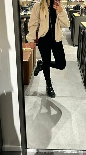 Dieseeannikaaa OnlyFans Leaked Free Thumbnail Picture - #8oC5sc2xok