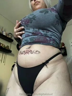 Digitalsluut OnlyFans Leaked Free Thumbnail Picture - #1kRnJIVKSm