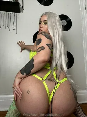 Digitalsluut OnlyFans Leaked Free Thumbnail Picture - #CSsyu3Bwzu