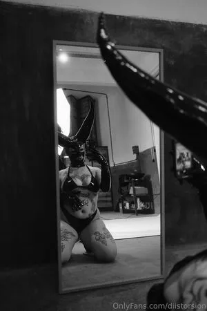 Diistorsion OnlyFans Leaked Free Thumbnail Picture - #HdFiWFL4PD
