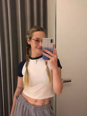 Dinalewis OnlyFans Leaked Free Thumbnail Picture - #ME3XRIElAU