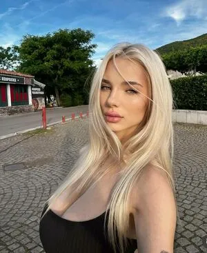 Dinero OnlyFans Leaked Free Thumbnail Picture - #0TlrlgCEVY