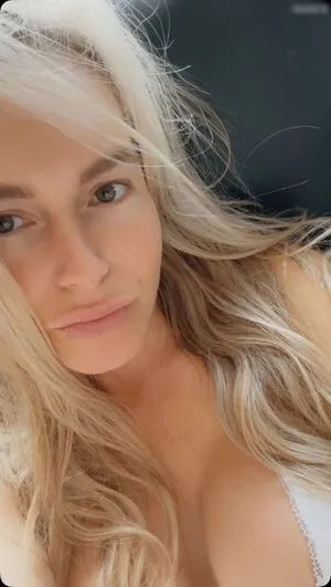 Dinladylike OnlyFans Leaked Free Thumbnail Picture - #pNsYjla3o9