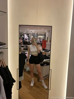 Dinulya OnlyFans Leaked Free Thumbnail Picture - #8dxqkH3V7D