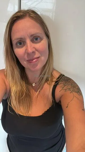 Dirtybanteringblonde OnlyFans Leaked Free Thumbnail Picture - #LCEGrOnCSU