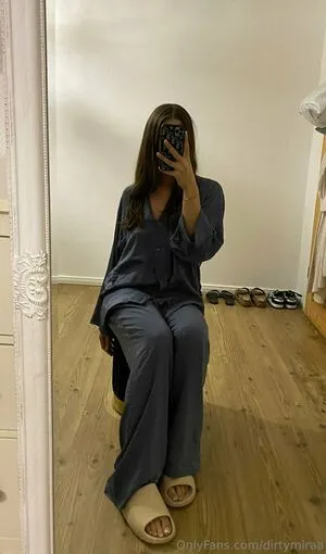 Dirtymiraa OnlyFans Leaked Free Thumbnail Picture - #lQ0J7BS2gm