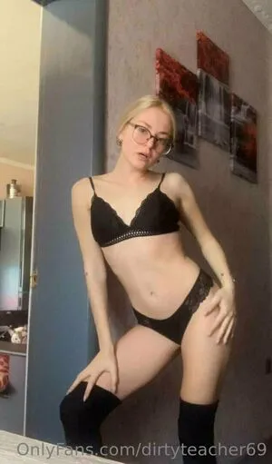 Dirtyteacher69 OnlyFans Leaked Free Thumbnail Picture - #doesj5dfoR