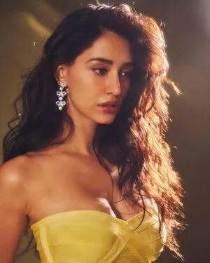 Disha Patani OnlyFans Leaked Free Thumbnail Picture - #41dEodix3Y